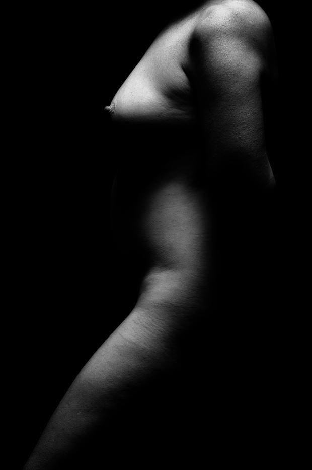 anon artistic nude photo by photographer daianto