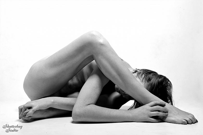 anonymous artistic nude photo by photographer shutterbug studio