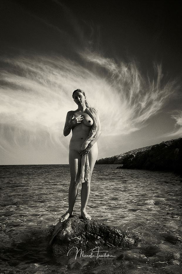 aphrodite artistic nude photo by photographer manolis tsantakis