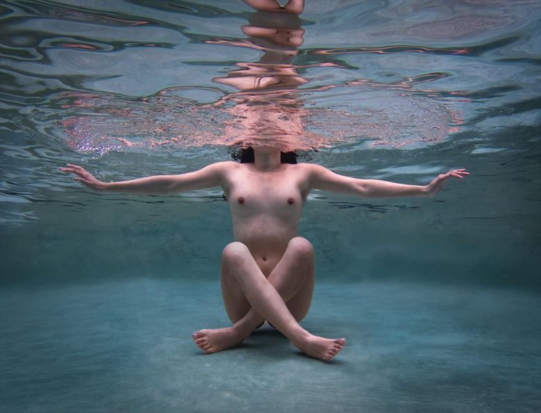 aquatic zen artistic nude photo by photographer thatzkatz