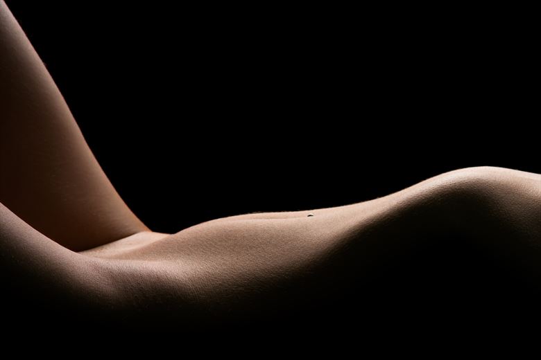 arches artistic nude photo by photographer kuti zolt%C3%A1n hermann
