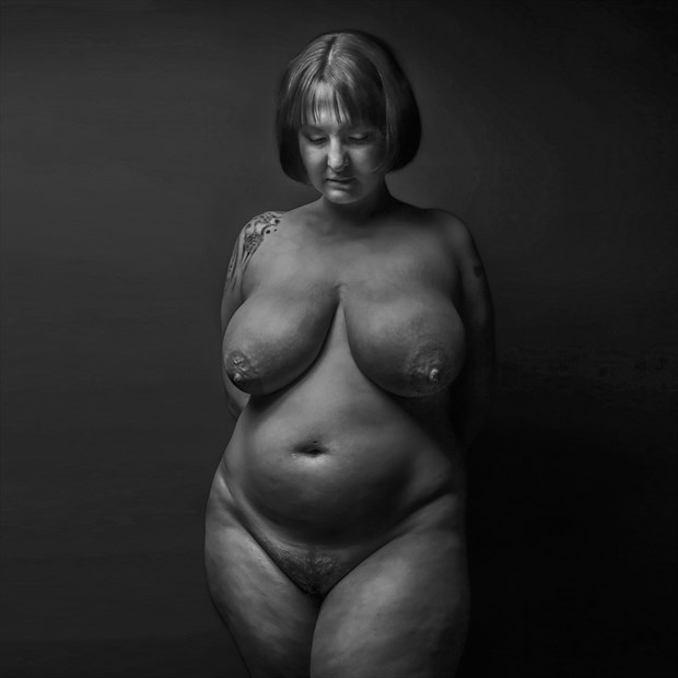 artistic nude alternative model photo by photographer curvedlight