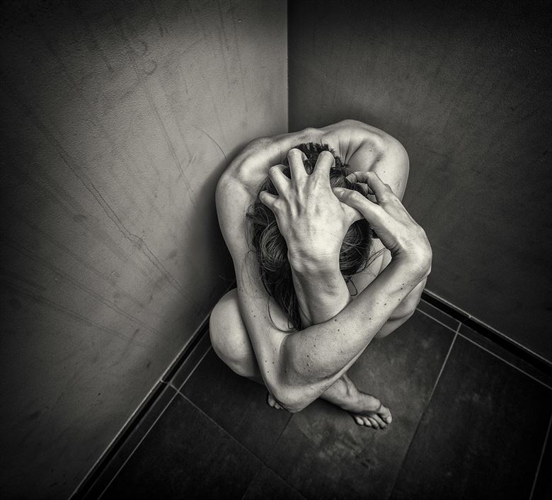 artistic nude alternative model photo by photographer sven lori