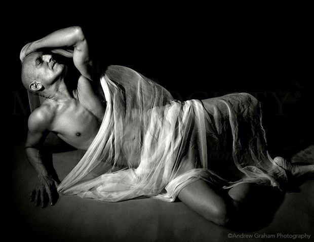 artistic nude chiaroscuro photo by model avid light