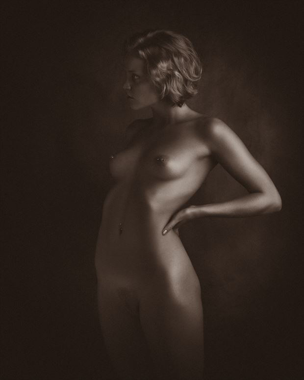 artistic nude chiaroscuro photo by photographer aj kahn