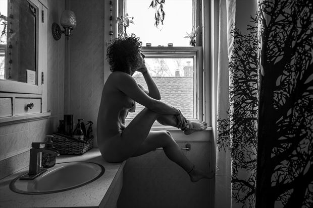 artistic nude chiaroscuro photo by photographer axiaelitrix