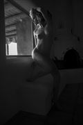 artistic nude chiaroscuro photo by photographer blakedietersphoto
