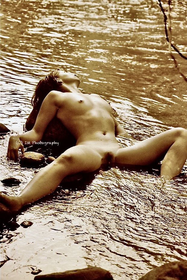 artistic nude erotic photo by photographer macro