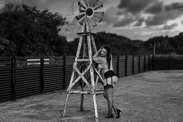 artistic nude erotic photo by photographer victor m munoz