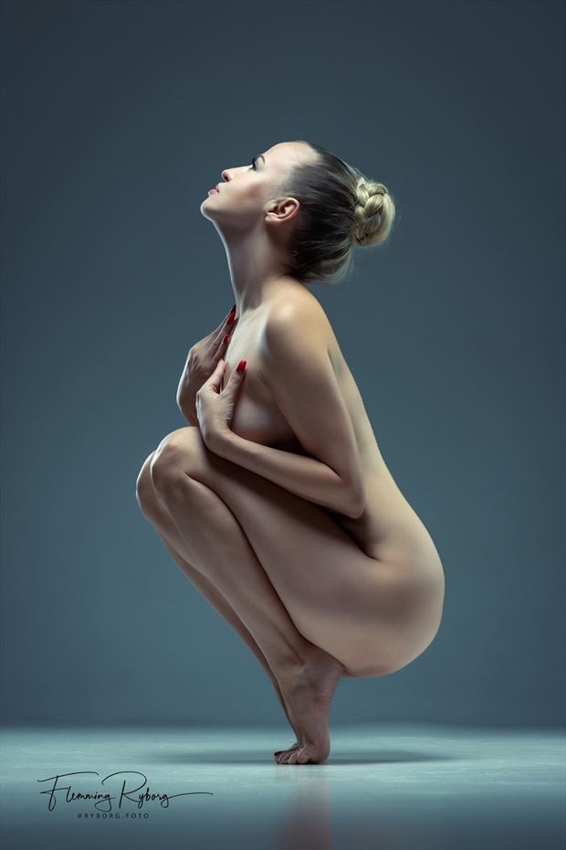 artistic nude figure study artwork by model artnude_modele