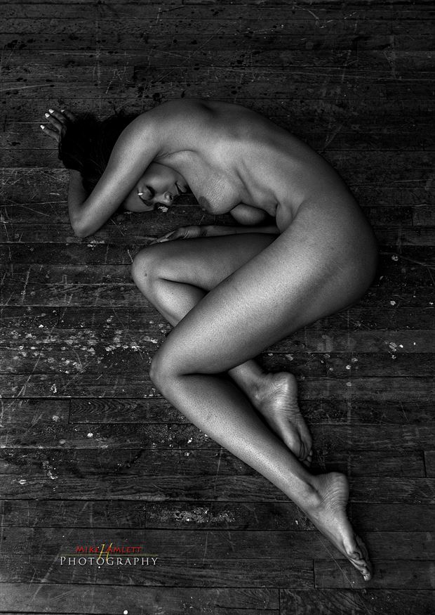 artistic nude figure study artwork by photographer mehamlett