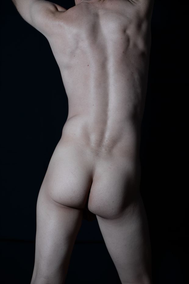 artistic nude figure study photo by artist skin explorer
