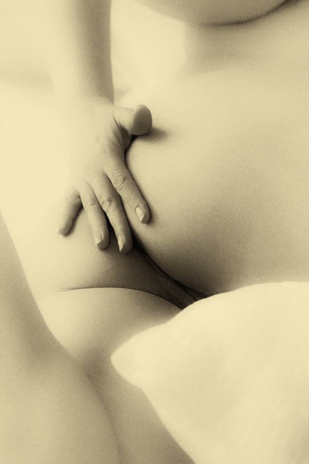 artistic nude figure study photo by photographer bengunn