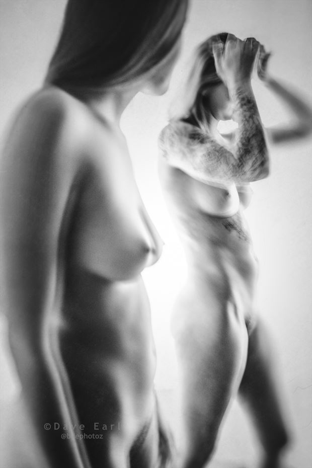 artistic nude figure study photo by photographer dave earl