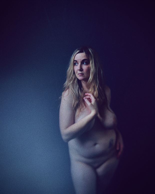 artistic nude figure study photo by photographer grey johnson