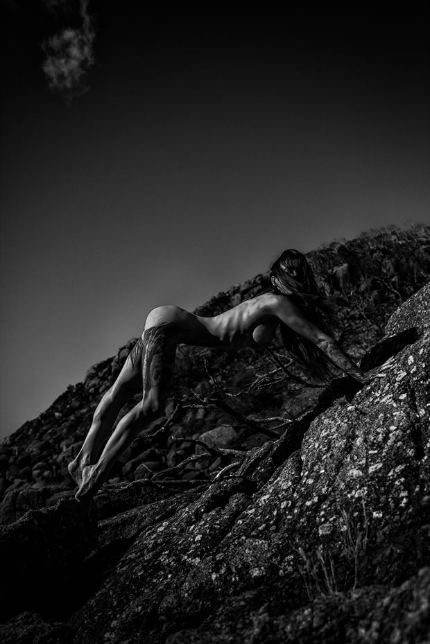 artistic nude figure study photo by photographer luj%C3%A9an burger