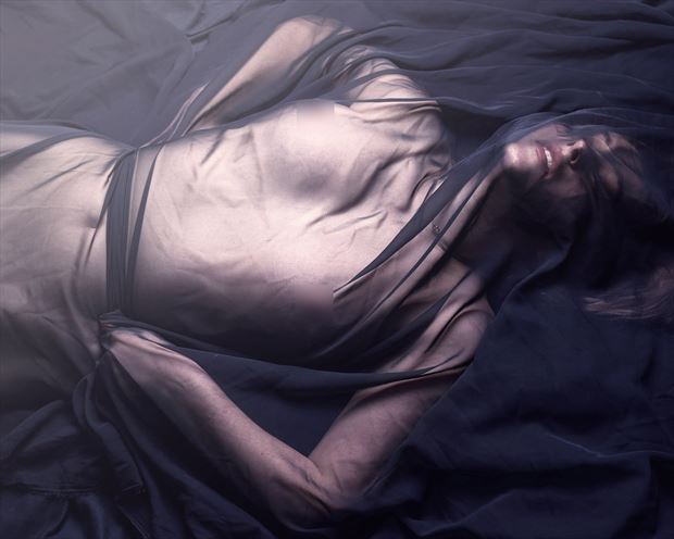 artistic nude figure study photo by photographer stephane michaux