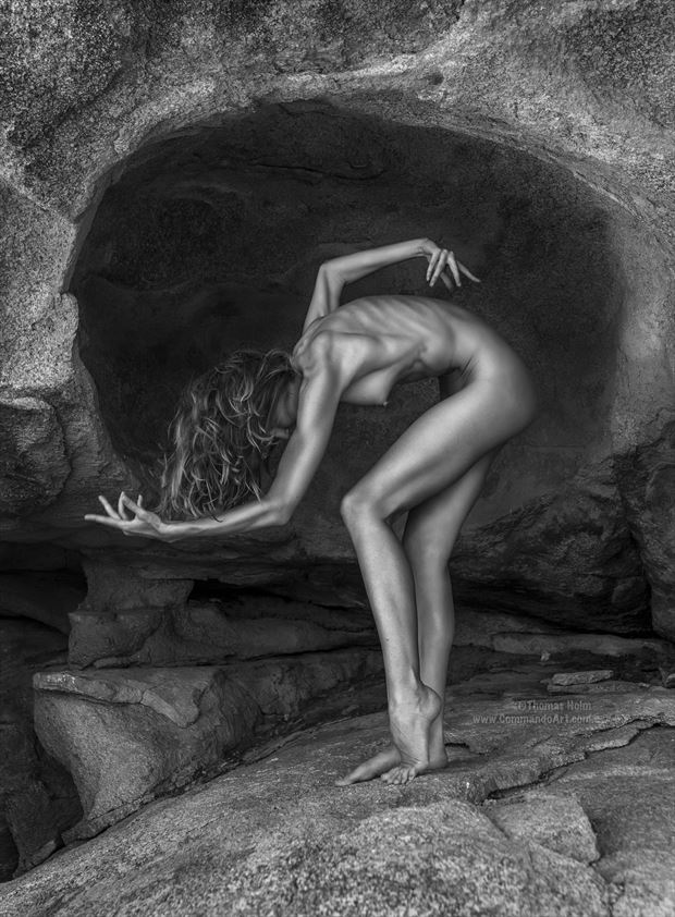 artistic nude figure study photo by photographer thomasholmphoto