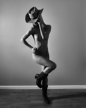 artistic nude glamour photo by photographer blacktrianglestudios