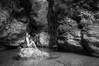 artistic nude implied nude photo by photographer alessandro zaffonato