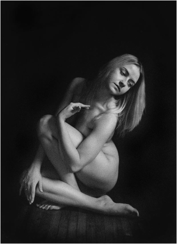 artistic nude implied nude photo by photographer cheshire scott