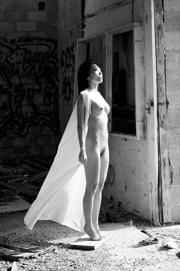 artistic nude natural light photo by photographer m2lightworks