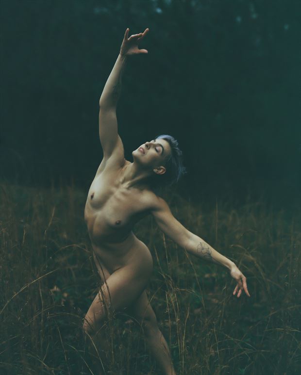 artistic nude nature photo by model isabella diaz