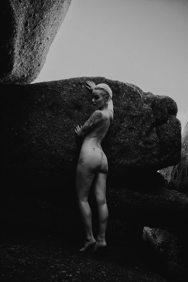 artistic nude nature photo by photographer luj%C3%A9an burger