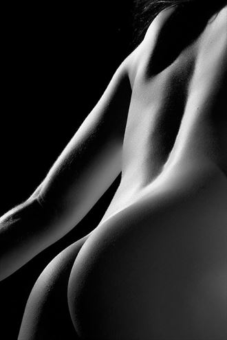 artistic nude photo by photographer akuna photography