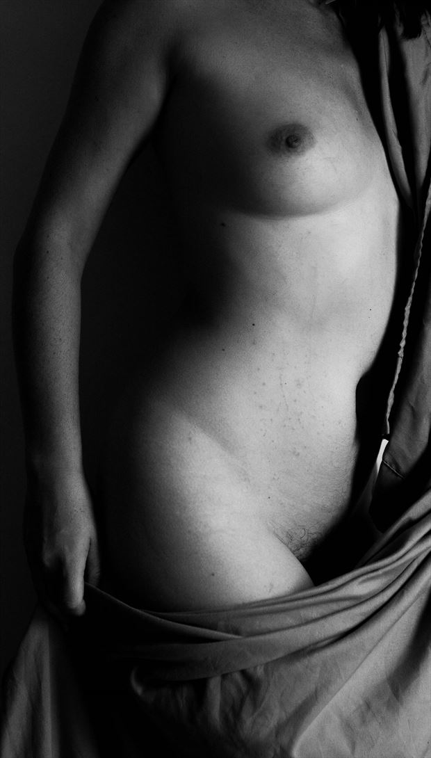 artistic nude photo by photographer bogdan marin