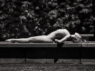 artistic nude photo by photographer glyph cinema