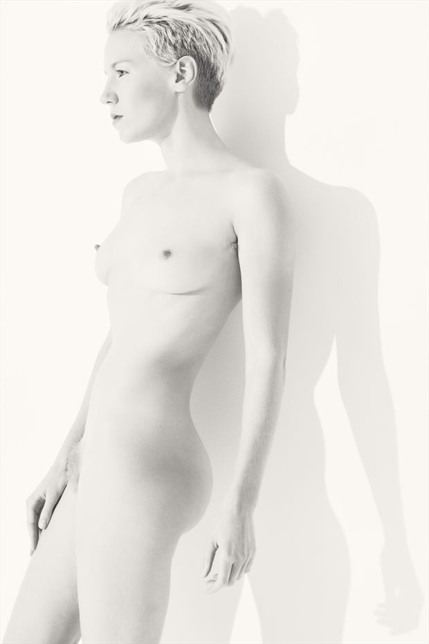 artistic nude photo by photographer janhammerstad