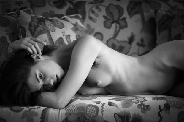 artistic nude photo by photographer oliver alexander