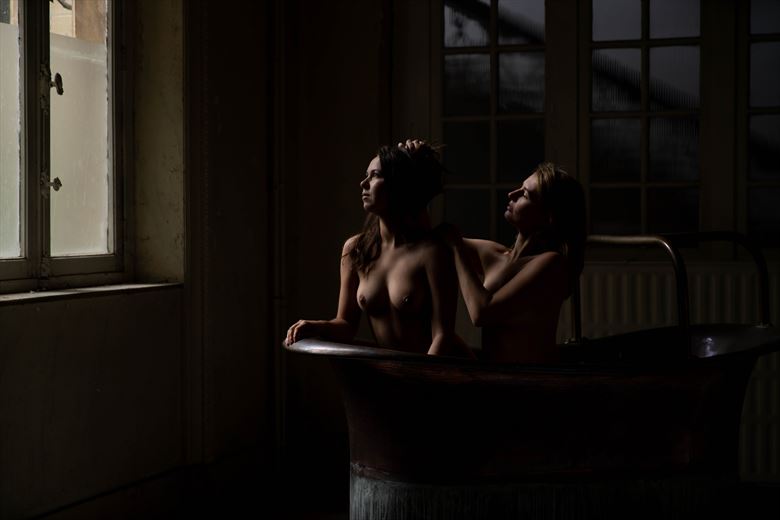 artistic nude photo by photographer patrick visser