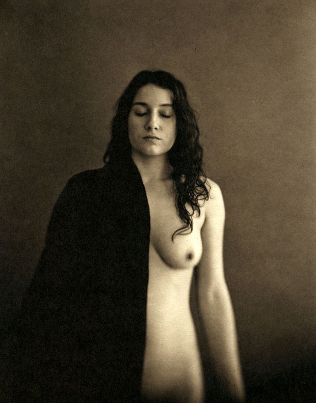 artistic nude photo by photographer ray bidegain