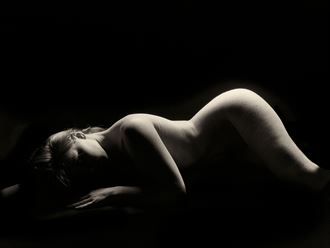 artistic nude photo by photographer ron ranere