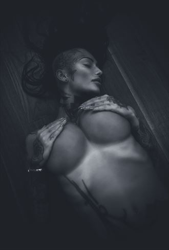 artistic nude photo by photographer whiterosepics