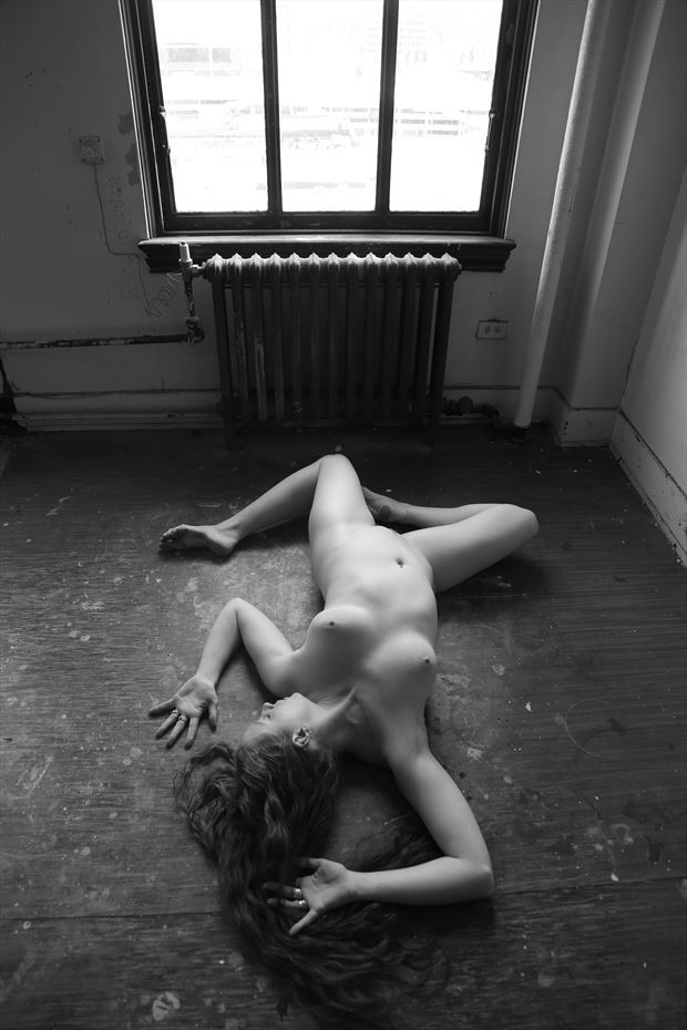 artistic nude portrait photo by model xaina fairy
