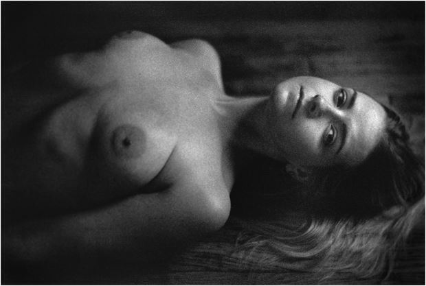 artistic nude portrait photo by photographer cheshire scott