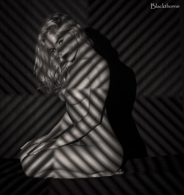 artistic nude sensual photo by photographer blackthorne