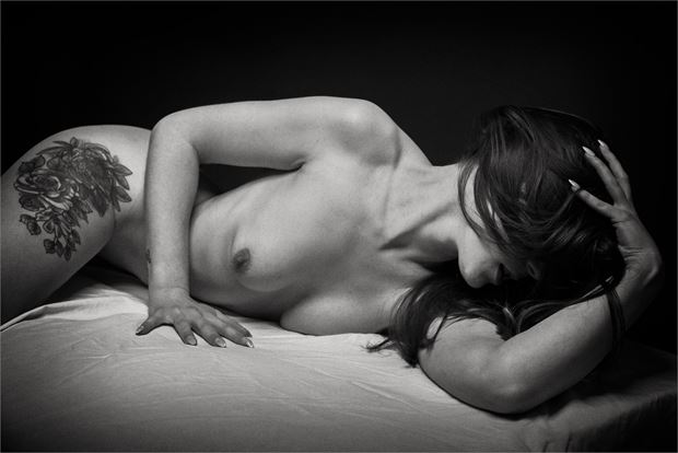 artistic nude sensual photo by photographer dave belsham