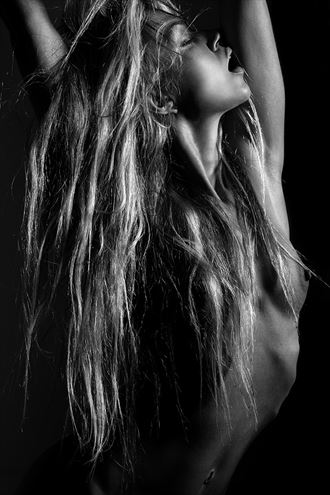 artistic nude sensual photo by photographer jason mitchell