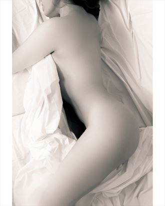 artistic nude sensual photo by photographer photogenick