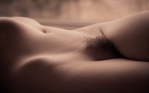 artistic nude sensual photo by photographer tom kabe