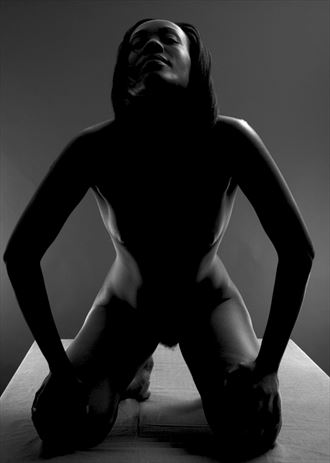 artistic nude silhouette artwork by photographer lesly alphonse