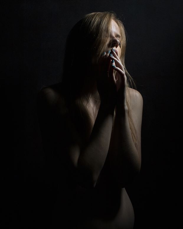 artistic nude studio lighting artwork by photographer aj tedesco 
