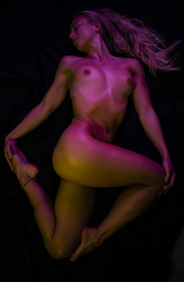 artistic nude studio lighting photo by photographer adsoblack