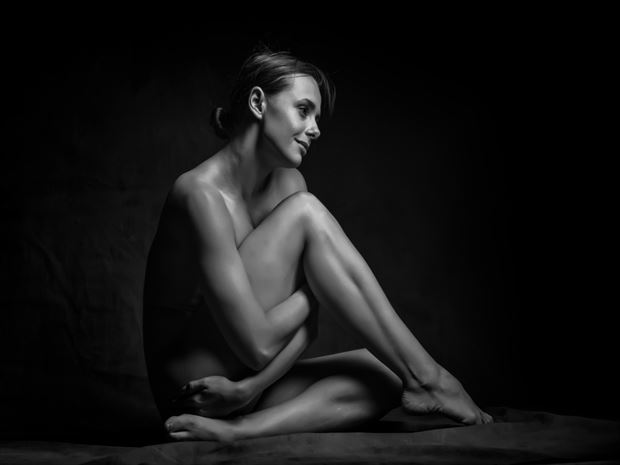 artistic nude studio lighting photo by photographer clphoto