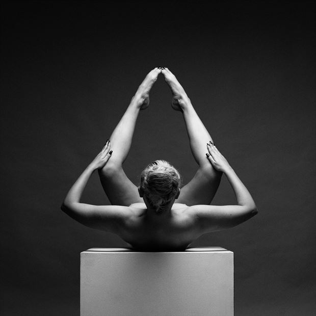 artistic nude studio lighting photo by photographer mskeetphoto