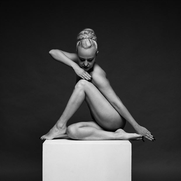 artistic nude studio lighting photo by photographer mskeetphoto